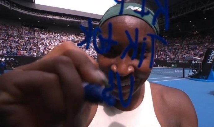 金年会高芙：预感Tiktok未来还会回美国的，下架后我应该会被迫多读点书