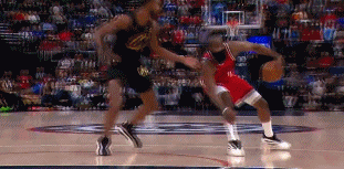 金年会金字招牌诚信至上太帅啦！哈登变向回拉晃飞莫布里 上篮轻松打进 双手抱头庆祝！