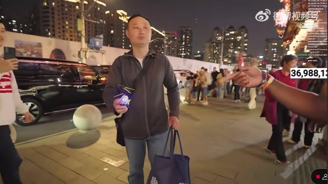 jinnianhui金年会难崩！王玮晨看Speed中国行被宰：悬浮小黄人网上15.8，他报150！