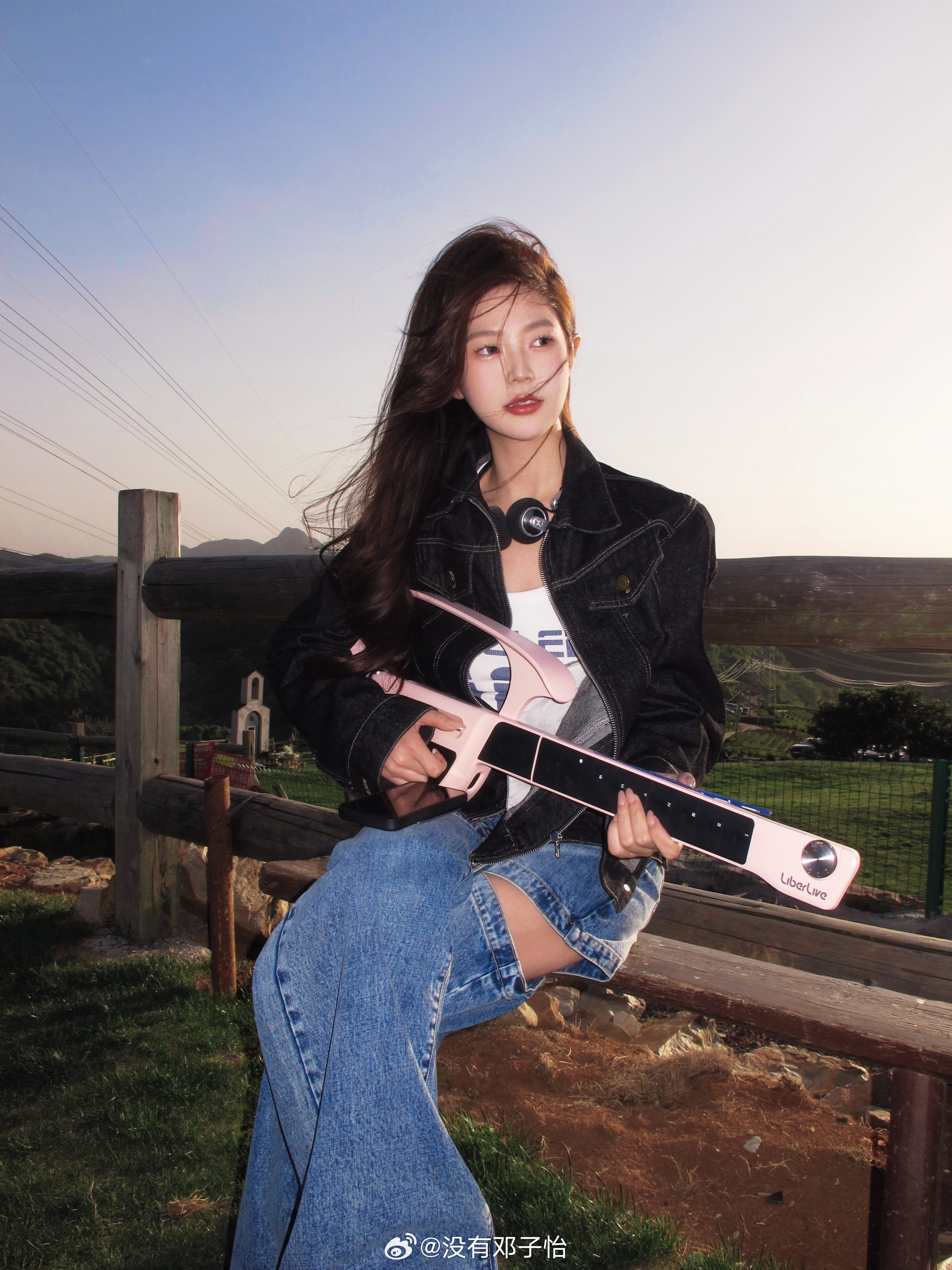 金年会金字招牌信誉至上火辣身材😍😍meiko女友邓子怡晒照：生命力溢出屏幕啦