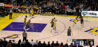 金年会金字招牌信誉至上冲击力十足！爱德华兹连续强攻上篮得手 还造犯规但加罚不中