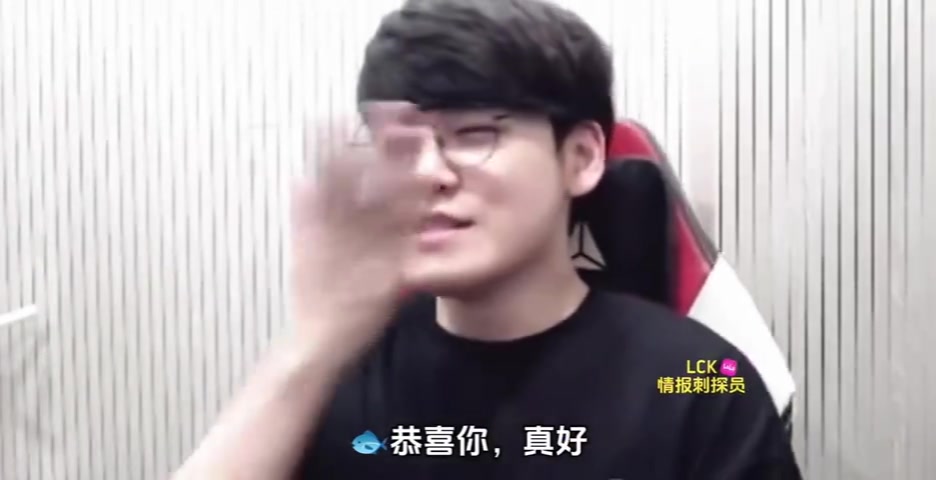 金年会金字招牌信誉至上Gumayusi的理想求婚方式：安静低语或者在欧洲游钟楼突然跪下求婚