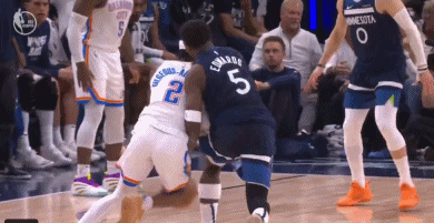 金年会金字招牌信誉至上美记：NBA必须禁止通过假摔来欺骗裁判的行为 有处罚球员就会调整